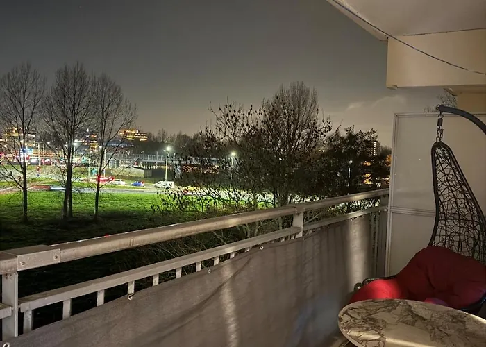 Apartment Stylish Led Balcony Swing Parking By Door Capelle aan den IJssel