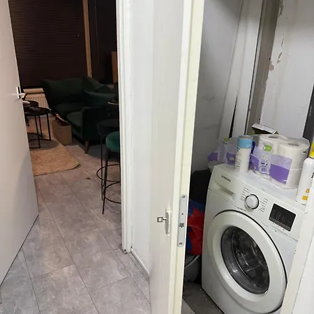 Appartamento Stylish Led Balcony Swing Parking By Door