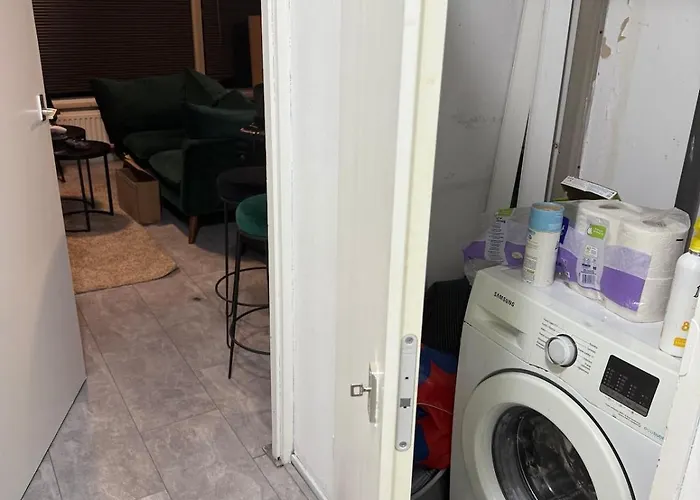 Appartamento Stylish Led Balcony Swing Parking By Door